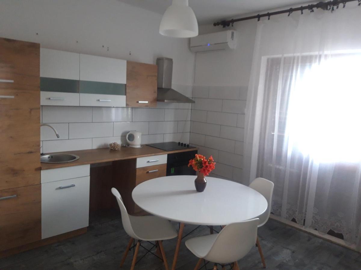 Apartments Radic 로고즈니차 외부 사진