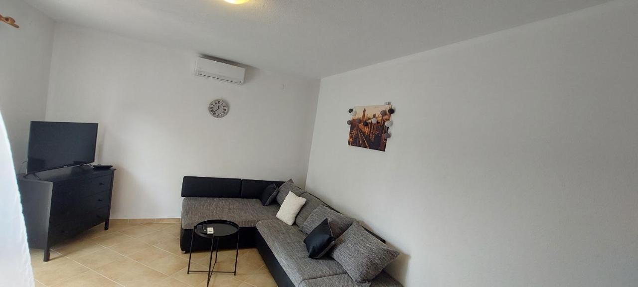Apartments Radic 로고즈니차 외부 사진