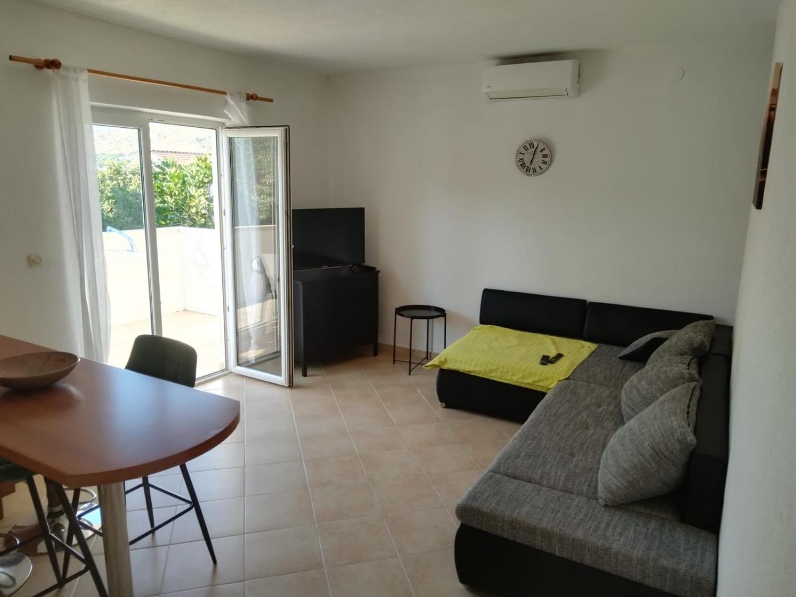 Apartments Radic 로고즈니차 외부 사진